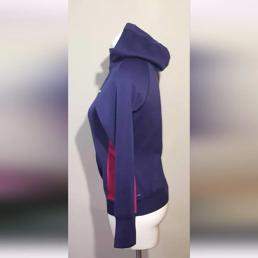 Women's NIKE Therma-Fit Hoodie Sweater